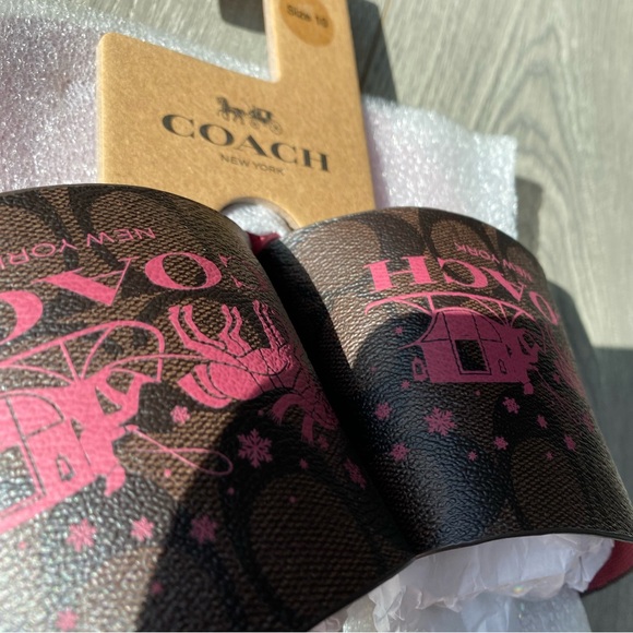 Coach | Uli Sport Slide In Signature Canvas With Horse And Carriage | Wo… - Picture 6 of 9